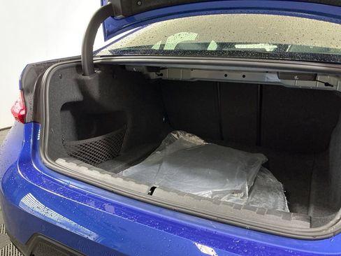 Certified 2025 BMW 330i Sedan w/ M Sport Package RWD image 11