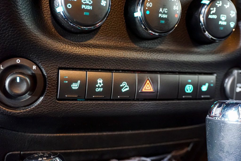 Used 2013 Jeep Wrangler Rubicon w/ PWR Convenience Group AWD/4WD image 61