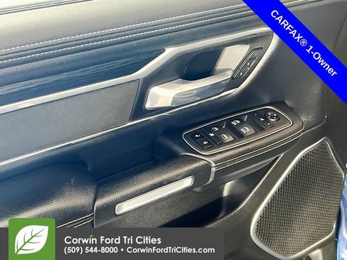 Used 2023 RAM 1500 Laramie AWD/4WD image 12