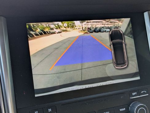 Used 2017 Porsche Macan image 18