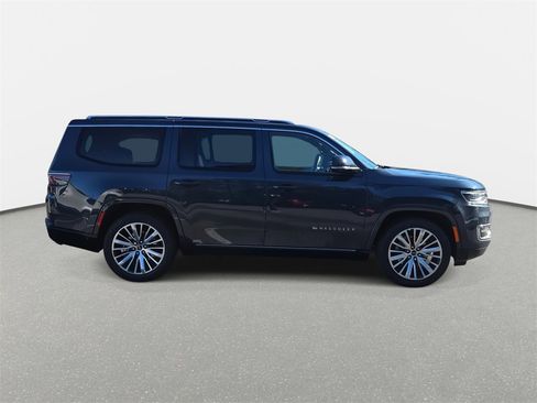 New 2025 Jeep Wagoneer Series II image 4