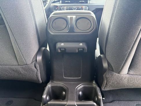 Used 2024 Jeep Wrangler Unlimited Sport AWD/4WD image 32