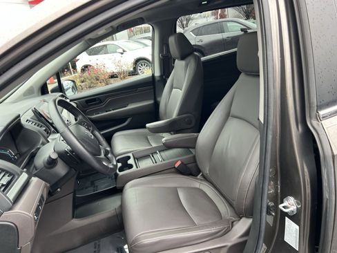 Used 2023 Honda Odyssey EX-L image 13