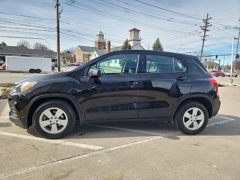Used 2020 Chevrolet Trax LS image 9