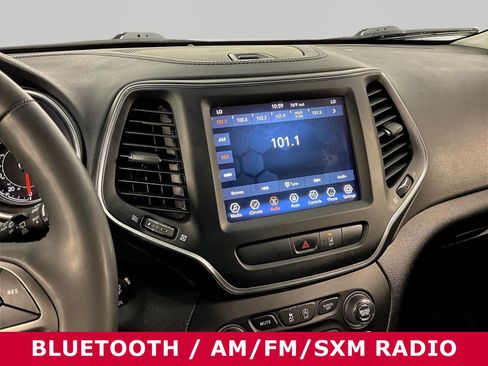 Used 2022 Jeep Cherokee Latitude Lux FWD image 9