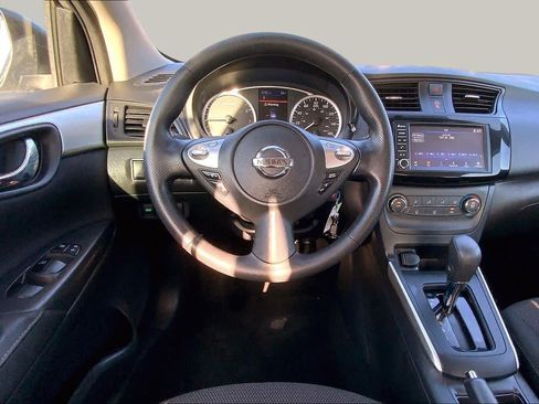 Used 2019 Nissan Sentra S FWD image 6