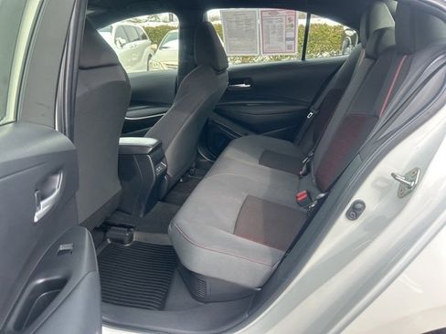 Used 2025 Toyota Corolla SE image 13