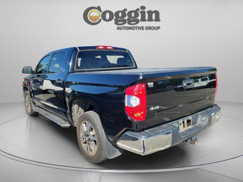 Used 2017 Toyota Tundra SR5 w/ SR5 Upgrade Package AWD/4WD image 2