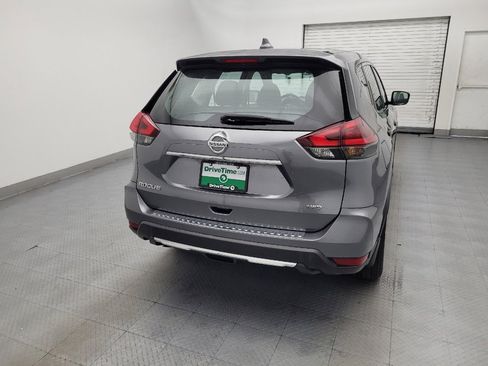 Used 2018 Nissan Rogue S AWD/4WD image 7