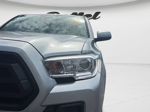 Used 2022 Toyota Tacoma SR AWD/4WD image 22