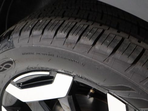 Used 2023 Kia Telluride EX w/ EX Captain's Chair Package FWD image 22