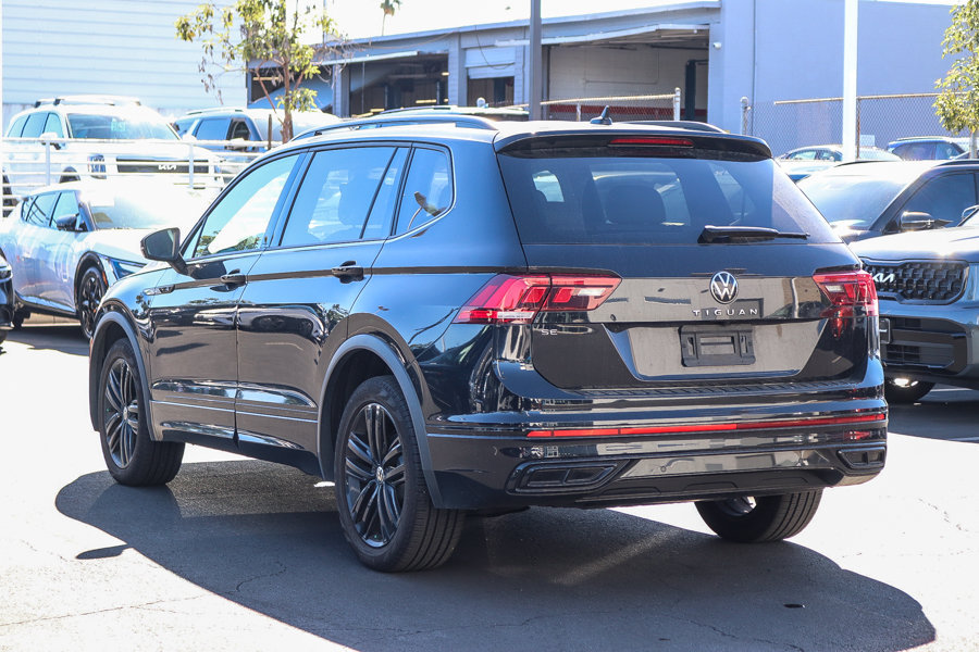 Used 2022 Volkswagen Tiguan SE R-Line FWD image 9