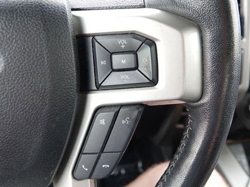 Used 2018 Ford F150 Lariat image 23