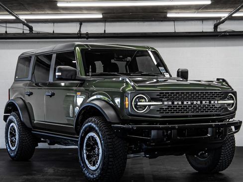 Used 2022 Ford Bronco Badlands AWD/4WD image 7