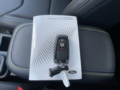 New 2025 Ford Maverick Lobo image 45