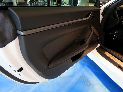 Used 2024 Porsche 911 Carrera S image 12