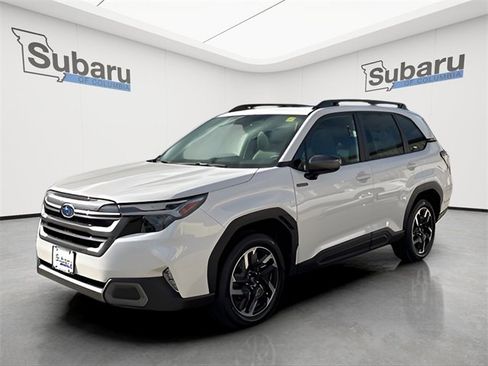 New 2025 Subaru Forester Limited image 3