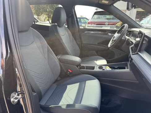New 2026 Volkswagen Tiguan SE R-Line AWD/4WD image 20