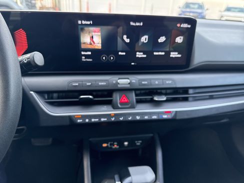 Certified 2025 Kia K4 LX image 25