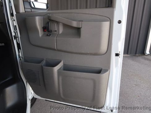 Used 2020 Chevrolet Express 2500 w/ Enhanced Convenience Package RWD image 23