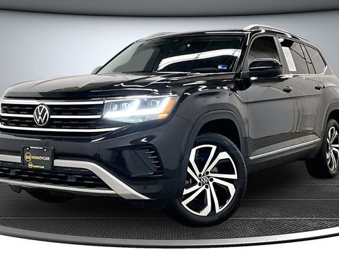 Used 2023 Volkswagen Atlas SEL image 3