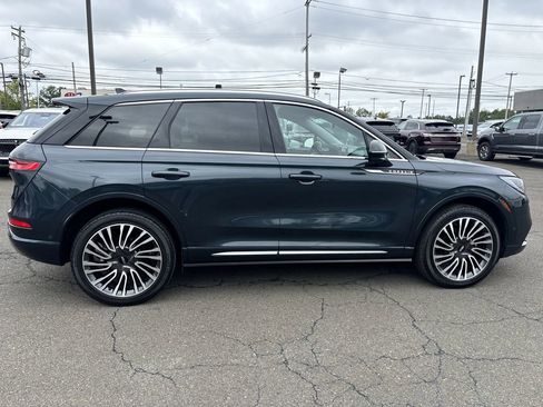 Certified 2021 Lincoln Corsair Reserve w/ Equipment Group 201A image 6