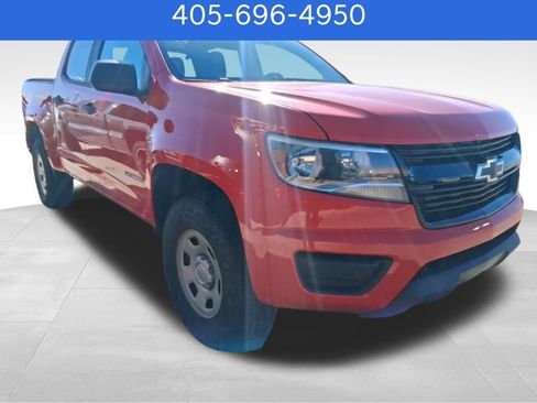 Used 2018 Chevrolet Colorado W/T image 2