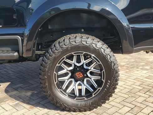 New 2025 Ford F250 Lariat w/ Lariat Ultimate Package image 10