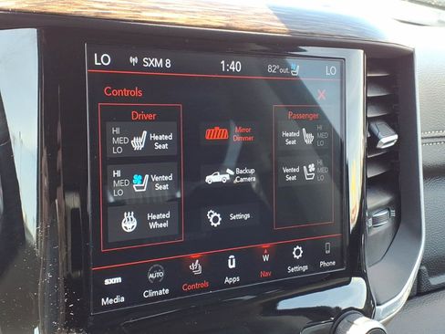 Used 2020 RAM 1500 Laramie AWD/4WD image 19