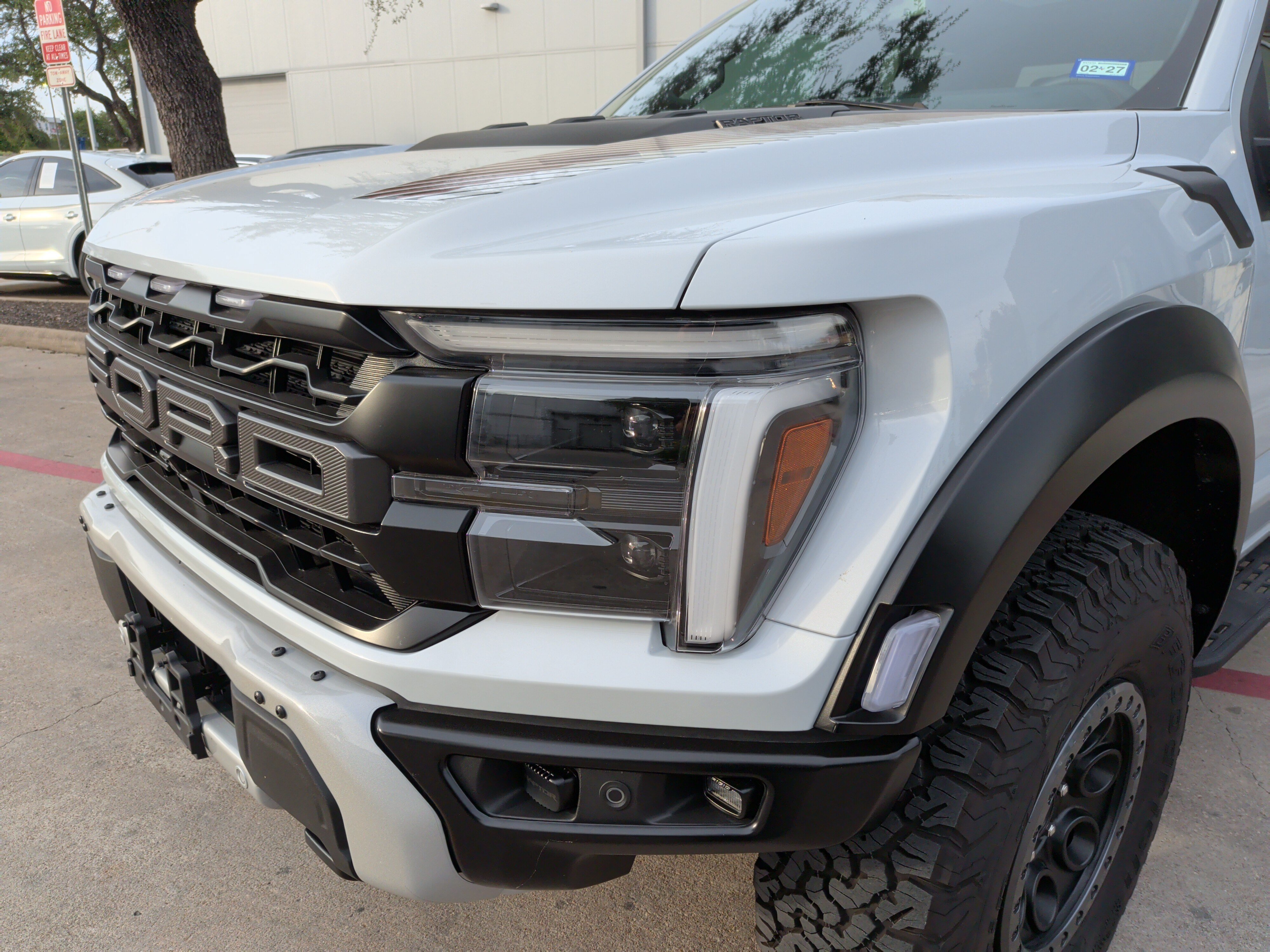 Used 2025 Ford F150 Raptor AWD/4WD image 6