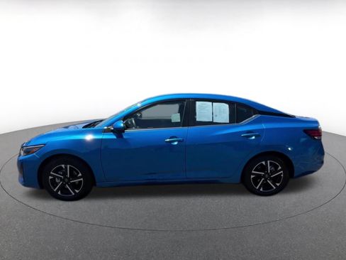 Used 2025 Nissan Sentra SV FWD image 9