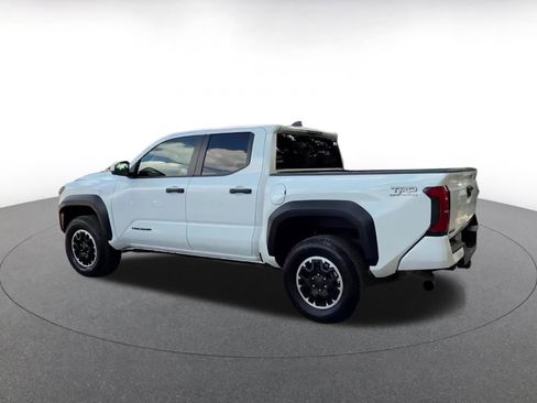 Used 2025 Toyota Tacoma TRD Off-Road image 10