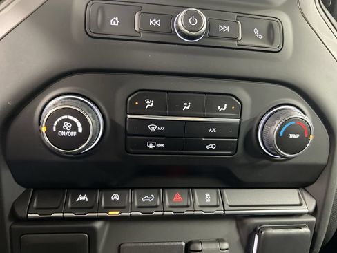 Used 2023 Chevrolet Silverado 1500 Custom AWD/4WD image 15
