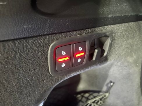 Used 2018 Audi Q7 3.0T Premium Plus image 23