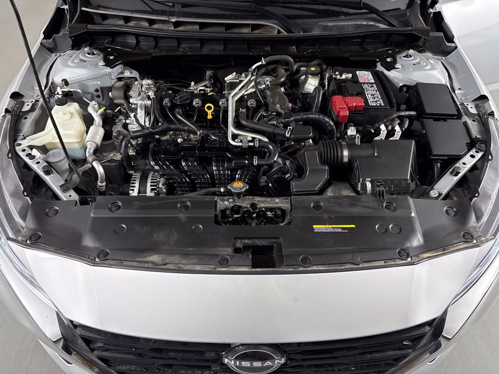 Used 2024 Nissan Altima 2.5 SV FWD image 39