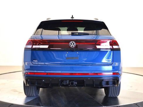 New 2026 Volkswagen Atlas Cross Sport SEL R-Line image 4