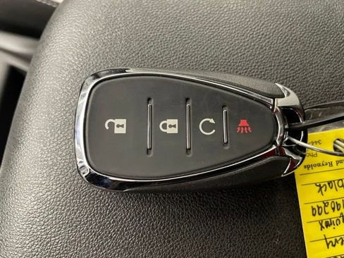 Used 2023 Chevrolet Equinox LS w/ LS Convenience Package image 21