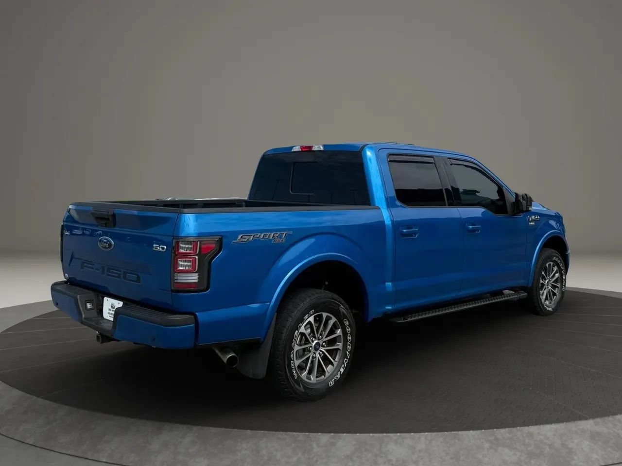 Used 2019 Ford F150 XLT w/ Equipment Group 302A Luxury AWD/4WD image 6