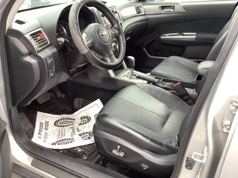 Used 2011 Subaru Forester 2.5X Limited AWD/4WD image 27