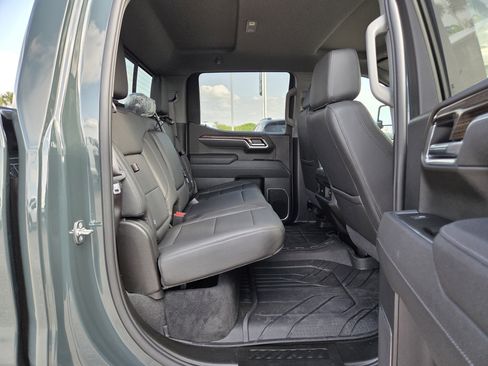 Used 2026 Chevrolet Silverado 1500 LT w/ Leather Package RWD image 17