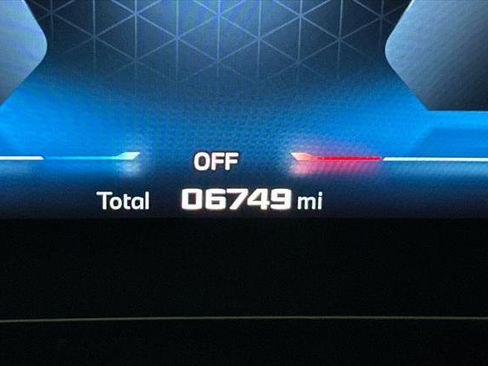 Used 2025 BMW X1 M35i w/ Premium Package image 25