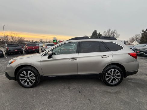 Used 2016 Subaru Outback 2.5i Limited image 4