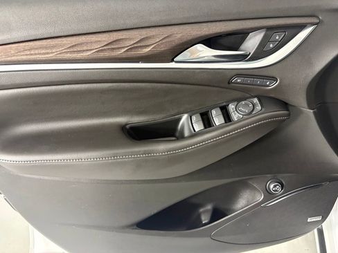 Used 2023 Buick Enclave Avenir w/ Trailering Package, 5000 lbs. FWD image 22