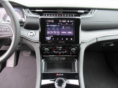 New 2025 Jeep Grand Cherokee L Laredo w/ Luxury Tech Group I image 19