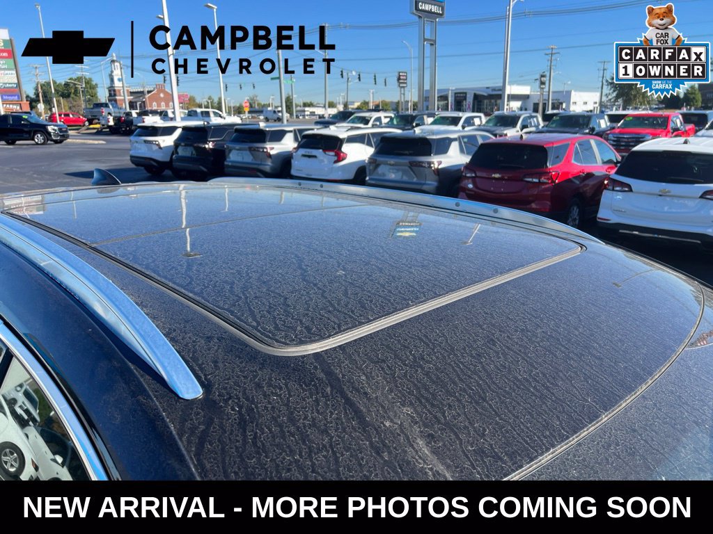 Used 2025 Cadillac XT5 Premium Luxury AWD/4WD image 9