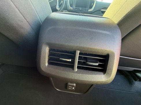 Used 2023 GMC Terrain SLE w/ Elevation Edition image 16