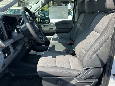 New 2026 Ford F250 XL w/ 360-Degree Camera Package RWD image 15