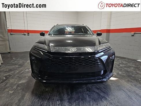 New 2025 Toyota Crown Signia image 2