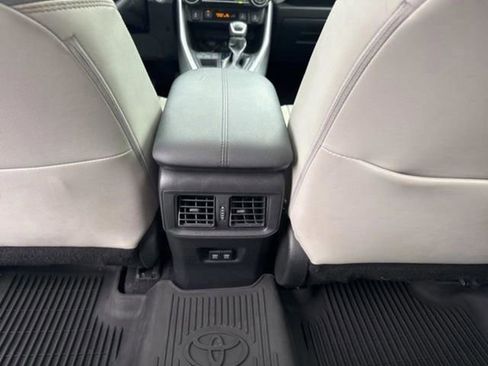 Used 2021 Toyota RAV4 XLE Premium FWD image 28