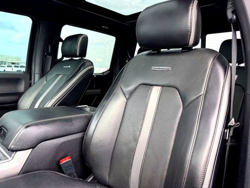 Used 2019 Ford F150 Platinum image 12